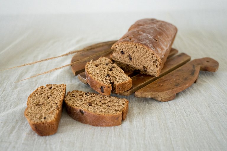 Домашний хлеб с изюмом